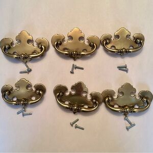 Bundle of 6 vintage brass drawer handles or pulls
